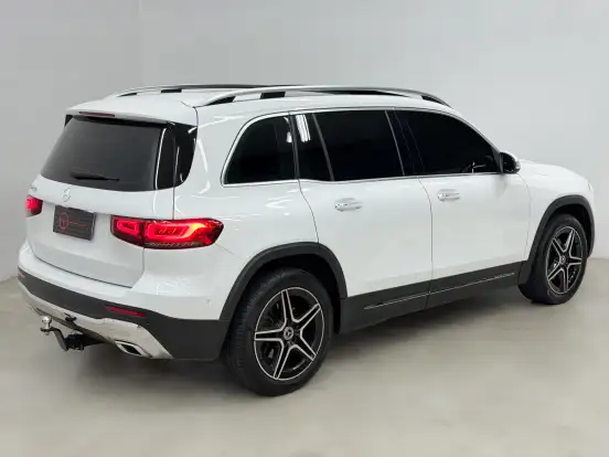 MERCEDES-BENZ-GLB 200-2022