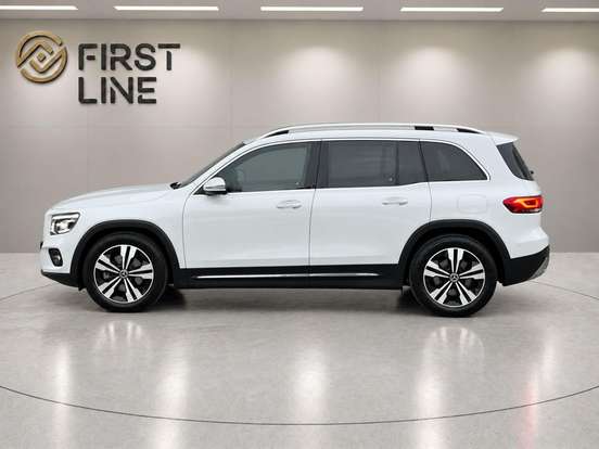 MERCEDES-BENZ-GLB 200-2021