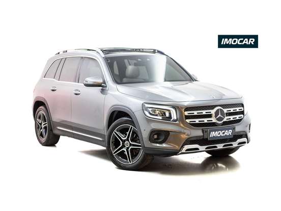 MERCEDES-BENZ-GLB 200-2021