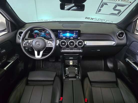 MERCEDES-BENZ-GLB 200-2021