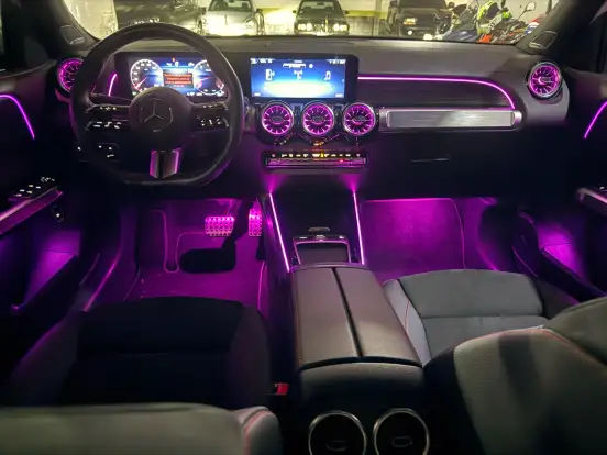MERCEDES-BENZ-GLB 220-2024