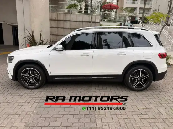 MERCEDES-BENZ-GLB 220-2024