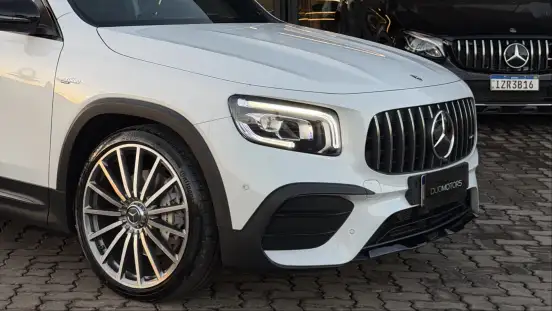 MERCEDES-BENZ-GLB 35 AMG-2022