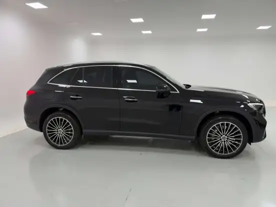 MERCEDES-BENZ-GLC 300-2025