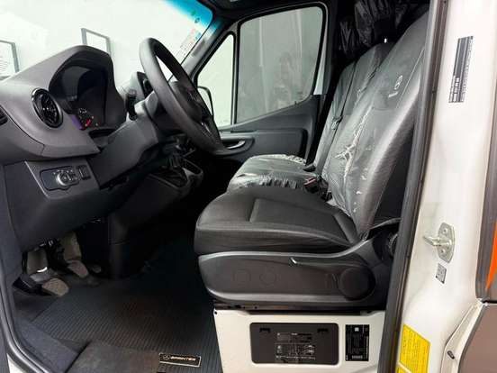 MERCEDES-BENZ-SPRINTER-2.0 CDI DIESEL FURGÃO 315 STREET LONGO MANUAL MERCEDES-BENZ-SPRINTER-2023