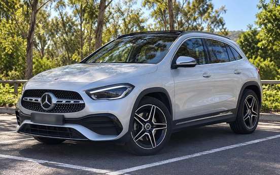 MERCEDES-BENZ-GLA 200-2021
