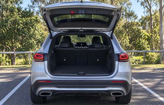 MERCEDES-BENZ-GLA 200-2021