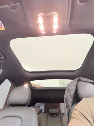 MERCEDES-BENZ-GLA 200-2024