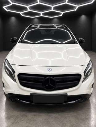 MERCEDES-BENZ-GLA 200-2015