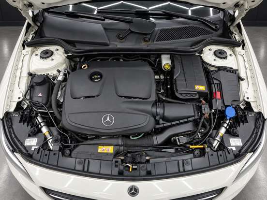 MERCEDES-BENZ-GLA 200-1.6 CGI VISION 16V TURBO FLEX 4P AUTOMÁTICO MERCEDES-BENZ-GLA 200-2015
