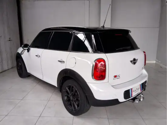 MINI-COUNTRYMAN-2011