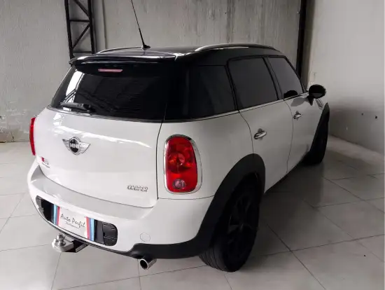 MINI-COUNTRYMAN-2011