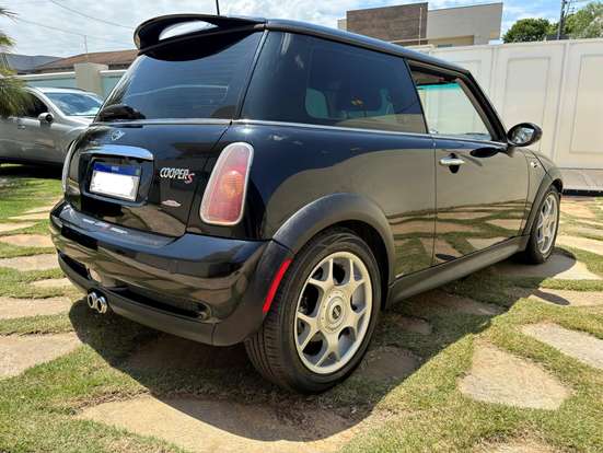 MINI-COOPER-2004
