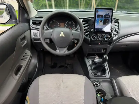 MITSUBISHI-L200 TRITON-2021