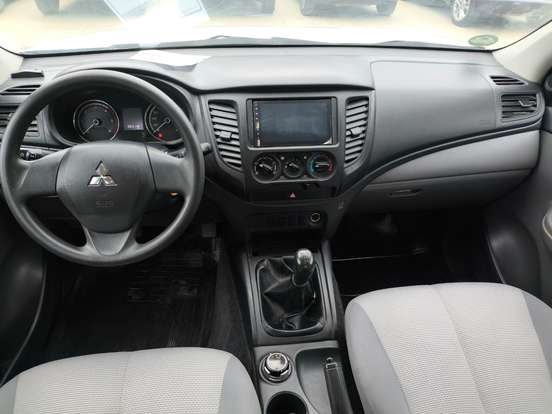 MITSUBISHI-L200 TRITON-2.4 16V TURBO DIESEL GL CD 4X4 MANUAL MITSUBISHI-L200 TRITON-2022