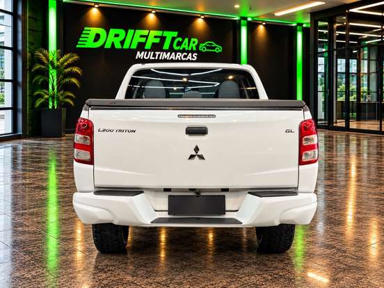MITSUBISHI-L200 TRITON-2.4 16V TURBO DIESEL GL CD 4X4 MANUAL MITSUBISHI-L200 TRITON-2021