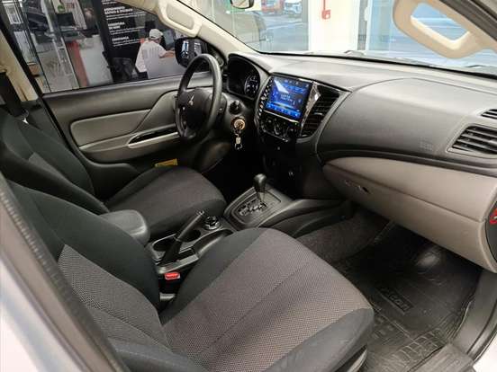 MITSUBISHI-L200 TRITON-2.4 16V TURBO DIESEL SPORT HPE CD 4P 4X4 AUTOMÁTICO MITSUBISHI-L200 TRITON-2022