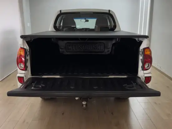 MITSUBISHI-L200 TRITON-3.2 GLX 4X4 CD 16V TURBO INTERCOLER DIESEL 4P MANUAL MITSUBISHI-L200 TRITON-2013