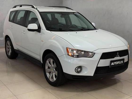 MITSUBISHI OUTLANDER 2.4 4X4 16V GASOLINA 4P AUTOMÁTICO