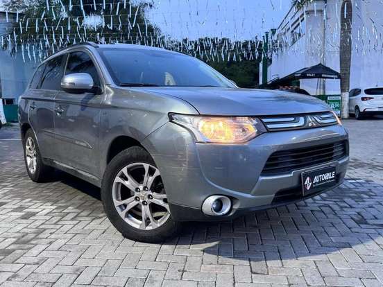MITSUBISHI-OUTLANDER-2014