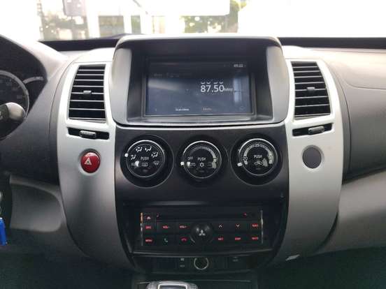 MITSUBISHI-PAJERO DAKAR-3.5 HPE 7 LUGARES 4X4 V6 24V FLEX 4P AUTOMÁTICO MITSUBISHI-PAJERO DAKAR-2013