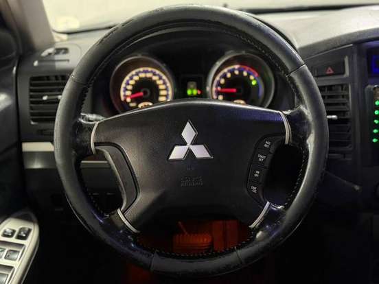MITSUBISHI-PAJERO FULL-3.2 GLS 4X4 16V TURBO INTERCOOLER DIESEL 4P AUTOMÁTICO MITSUBISHI-PAJERO FULL-2008