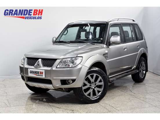 MITSUBISHI-PAJERO TR4-2013