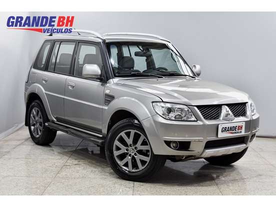 MITSUBISHI-PAJERO TR4-2013