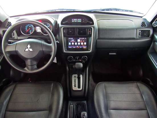 MITSUBISHI-PAJERO TR4-2013
