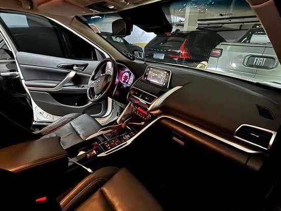 MITSUBISHI-ECLIPSE CROSS-1.5 MIVEC TURBO GASOLINA HPE-S S-AWC CVT MITSUBISHI-ECLIPSE CROSS-2021