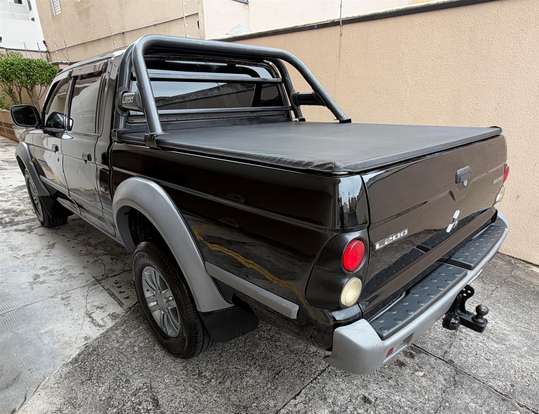 MITSUBISHI-L200-2007