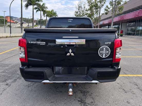MITSUBISHI-L200 TRITON-2024