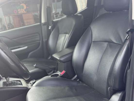 MITSUBISHI-L200 TRITON-2.4 16V TURBO DIESEL SPORT HPE CD 4P 4X4 AUTOMÁTICO MITSUBISHI-L200 TRITON-2024