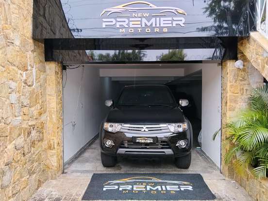 MITSUBISHI-L200 TRITON-3.2 HPE 4X4 CD 16V TURBO INTERCOOLER DIESEL 4P AUTOMÁTICO MITSUBISHI-L200 TRITON-2015