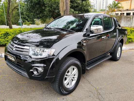 MITSUBISHI-L200 TRITON-3.2 HPE 4X4 CD 16V TURBO INTERCOOLER DIESEL 4P AUTOMÁTICO MITSUBISHI-L200 TRITON-2015