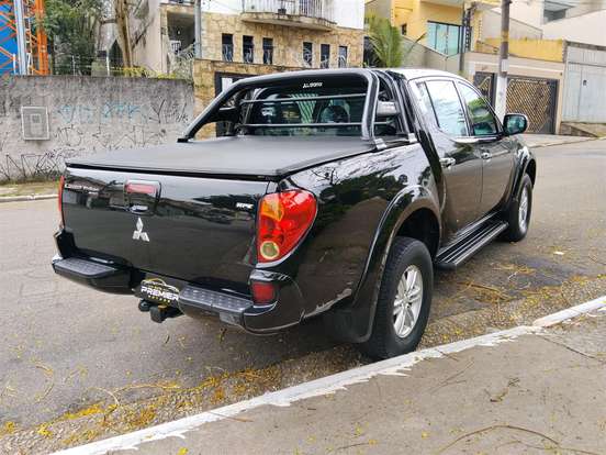 MITSUBISHI-L200 TRITON-3.2 HPE 4X4 CD 16V TURBO INTERCOOLER DIESEL 4P AUTOMÁTICO MITSUBISHI-L200 TRITON-2015