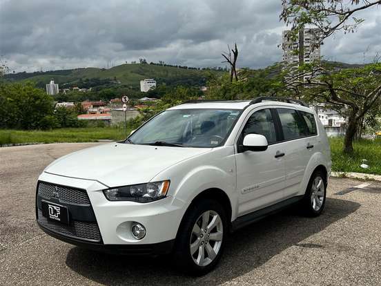 MITSUBISHI-OUTLANDER-2.0 16V GASOLINA 4P AUTOMÁTICO MITSUBISHI-OUTLANDER-2012