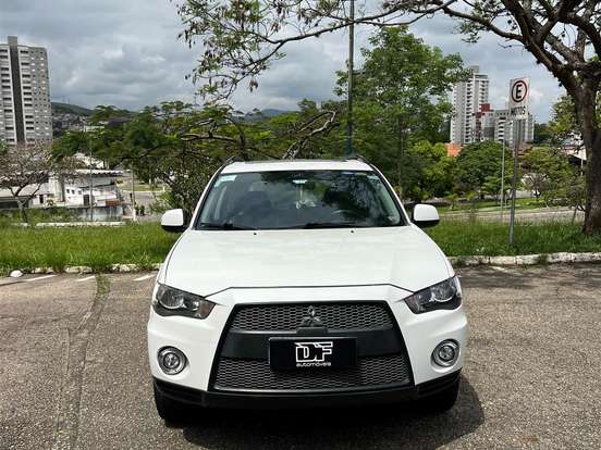 MITSUBISHI-OUTLANDER-2.0 16V GASOLINA 4P AUTOMÁTICO MITSUBISHI-OUTLANDER-2012