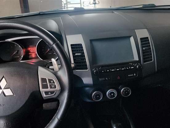 MITSUBISHI-OUTLANDER-2.0 16V GASOLINA 4P AUTOMÁTICO MITSUBISHI-OUTLANDER-2012