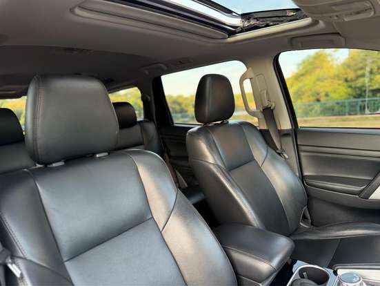 MITSUBISHI-PAJERO SPORT-2023