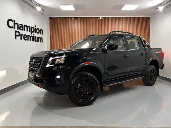 NISSAN FRONTIER 2.3 16V TURBO DIESEL PRO4X CD 4X4 AUTOMÁTICO