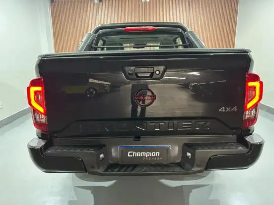 NISSAN-FRONTIER-2024