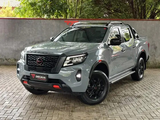 NISSAN FRONTIER 2.3 16V TURBO DIESEL PRO4X CD 4X4 AUTOMÁTICO