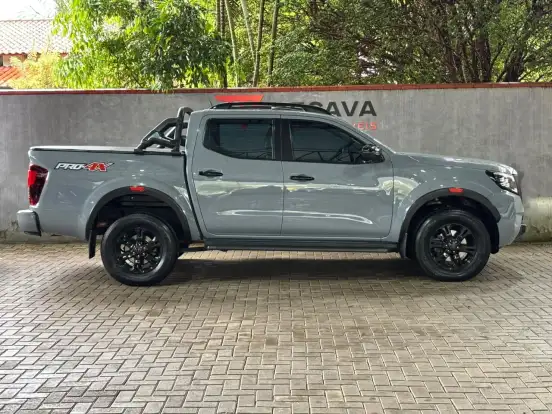 NISSAN-FRONTIER-2023