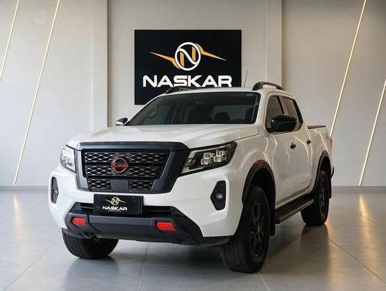 NISSAN FRONTIER 2.3 16V TURBO DIESEL PRO4X CD 4X4 AUTOMÁTICO