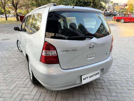 NISSAN-GRAND LIVINA-1.8 S 16V FLEX 4P MANUAL NISSAN-GRAND LIVINA-2012