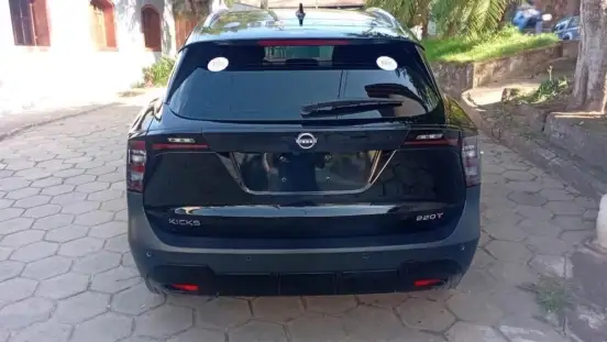 NISSAN-KICKS-2025