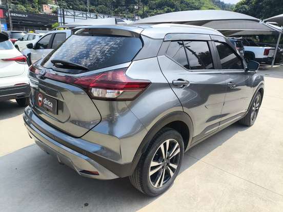 NISSAN-KICKS-2023