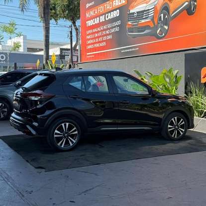 NISSAN-KICKS-2022