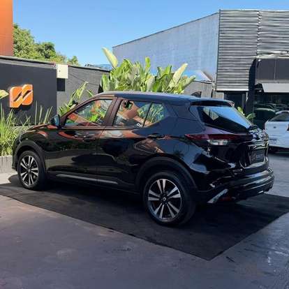 NISSAN-KICKS-2022
